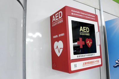 First Aid 101: Understanding Manual Defibrillators